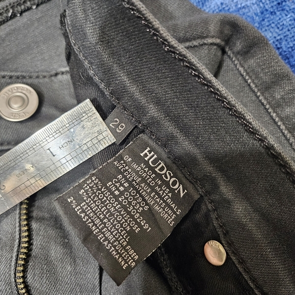 Hudson Jeans Nico Midrise Raw Hem Super Skinny Black Acid Wash Distressed 29/8 - Picture 4 of 9